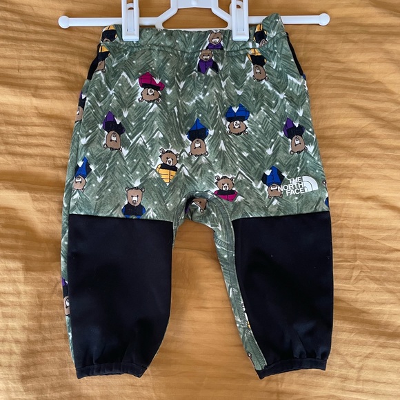 North Face baby winter warm set jacket and pants 3-6months - Picture 3 of 3